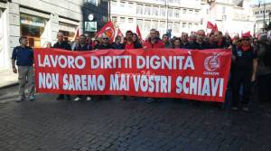 la-fiom-di-genova-a-roma-con-landini-277831.660x368